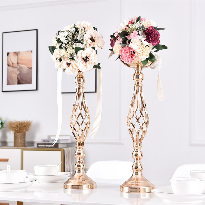 Metal Twisted Candlestick Home - Candle Supplies Europe recension och pris